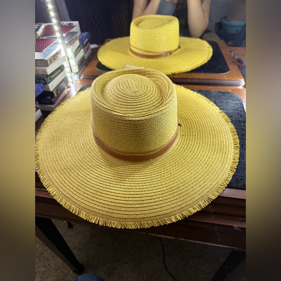 NWT Ruggine Yellow Wide Brim Frayed Edge Straw Hat Boho Sun Hat - Picture 9 of 9